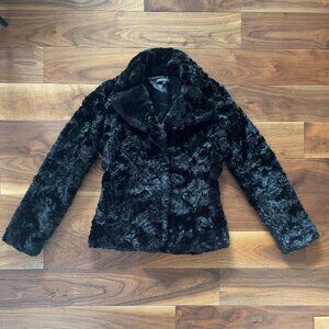 Betsy Johnson sz 6 - Black Faux Fur fitted jacket